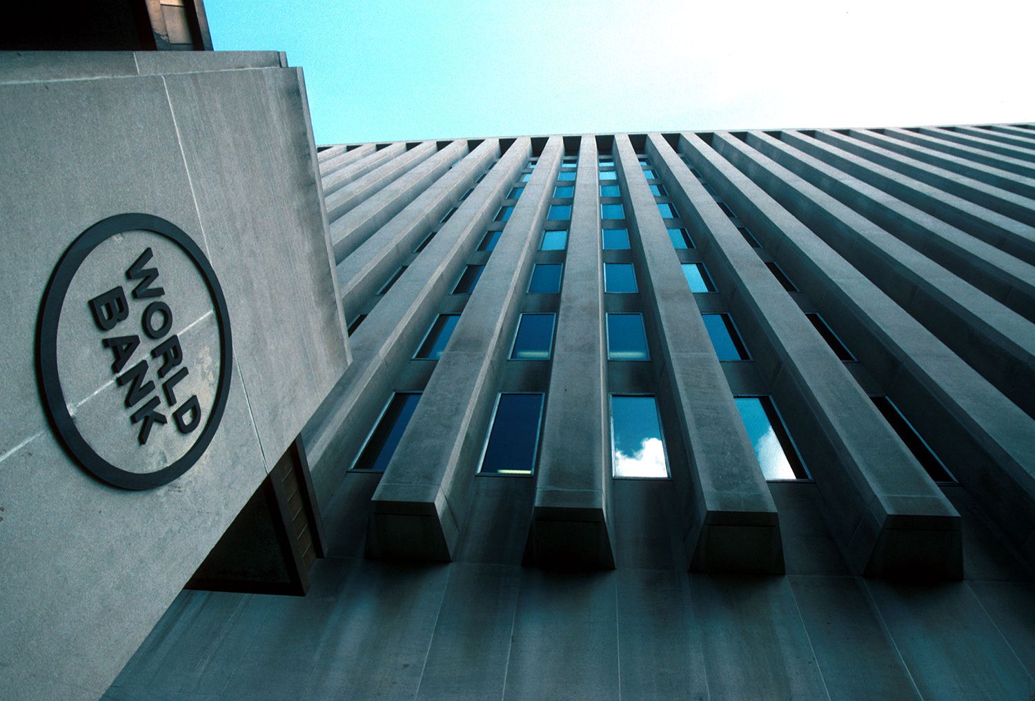 नेपाललाई विश्व बैंकको पौने ११ अर्ब ऋण स्वीकृति