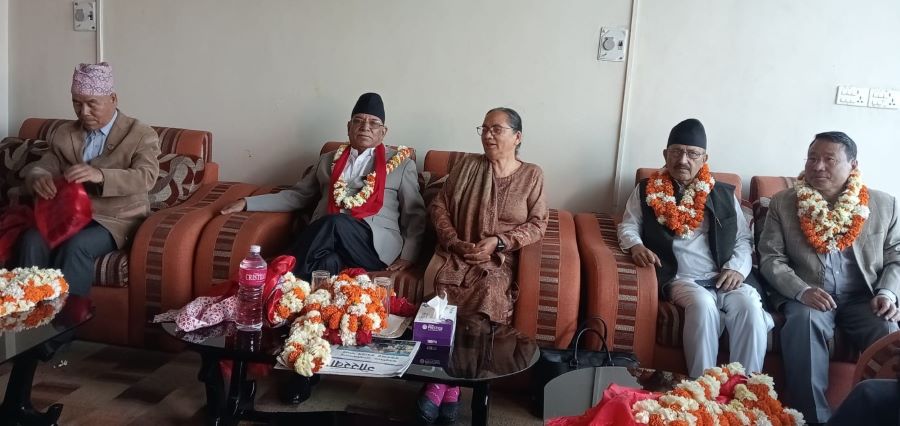 याे सरकार जति टिक्छ, उति माओवादीलाई फाइदाः प्रचण्ड
