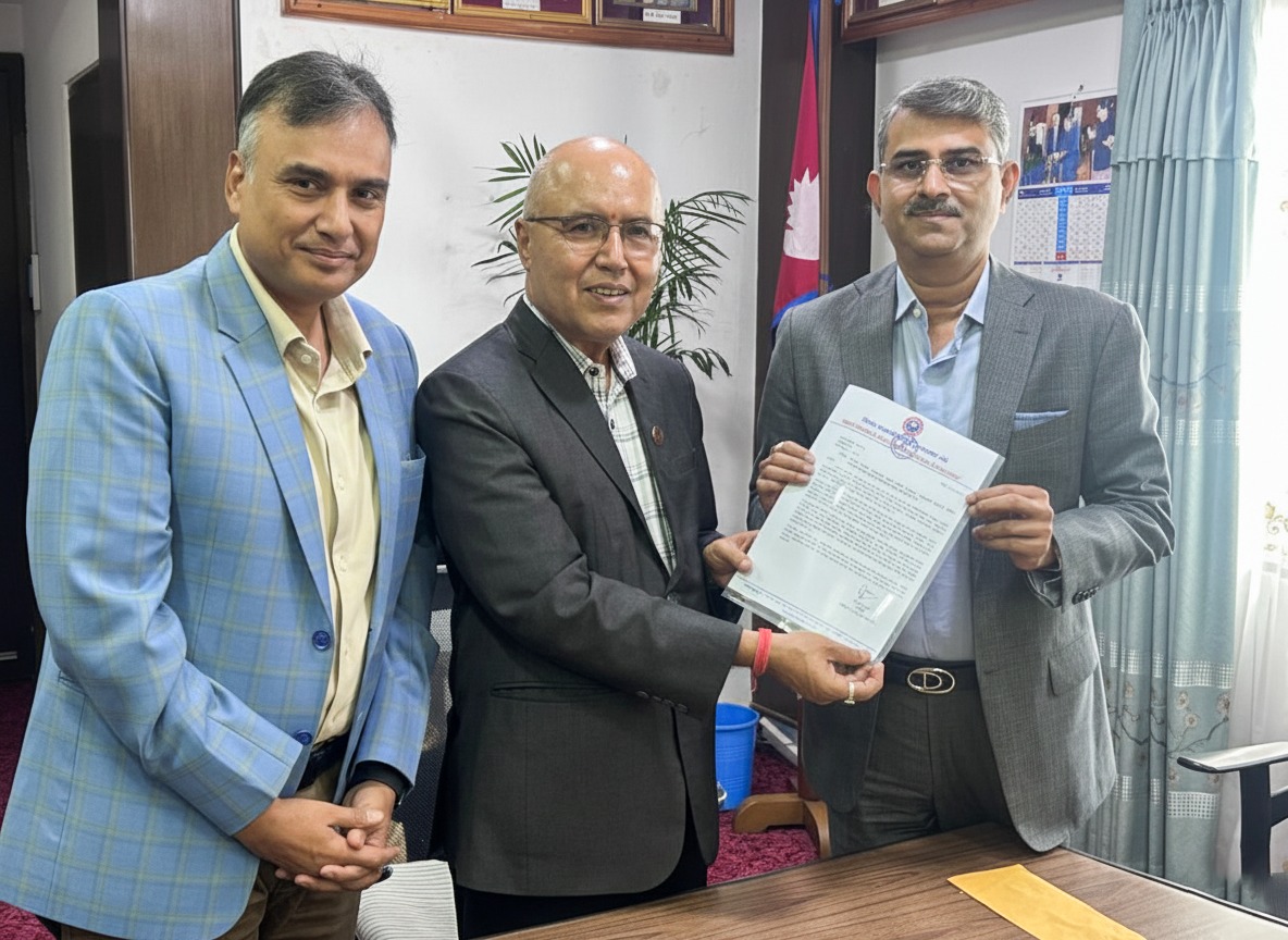 नेपाल वनस्पति घ्यू तेल उत्पादक संघद्वारा भौतिक पूर्वाधार पुनर्निर्माण कोषमा रु. ५० लाख सहयोग