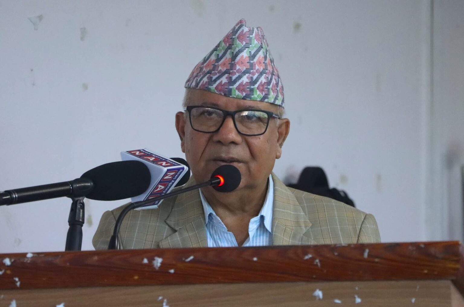 ग्याल्पो ल्होसारले सुदृढ बनाओस् राष्ट्रिय एकता र आपसी सद्भाव: माधवकुमार नेपाल