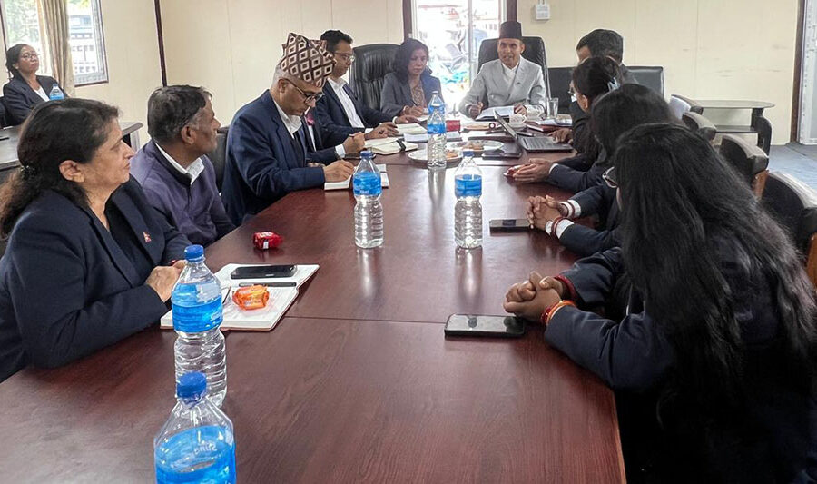 खारेज भएको सूचना प्रविधि विभाग अवलोकन गर्दै सुधारका कार्ययोजना ल्याउन सञ्चारमन्त्री तिमिल्सिनाको निर्देशन