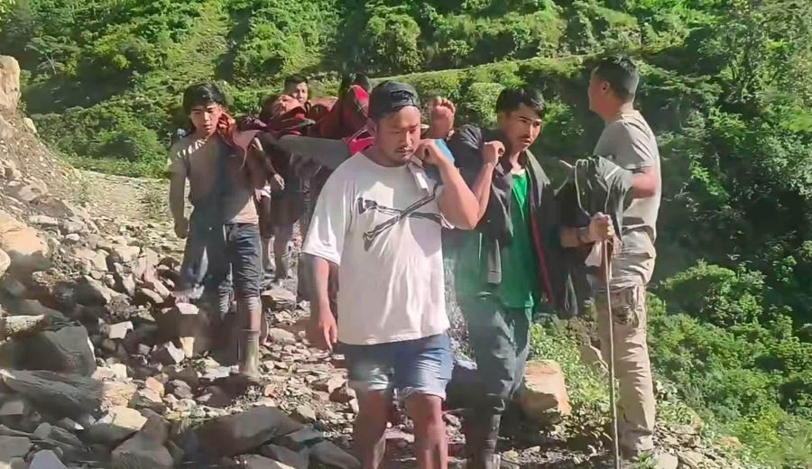 राेल्पा पहिराेमा १० जनाकाे शव भेटियाे, ३ जना अझै वेपत्ता
